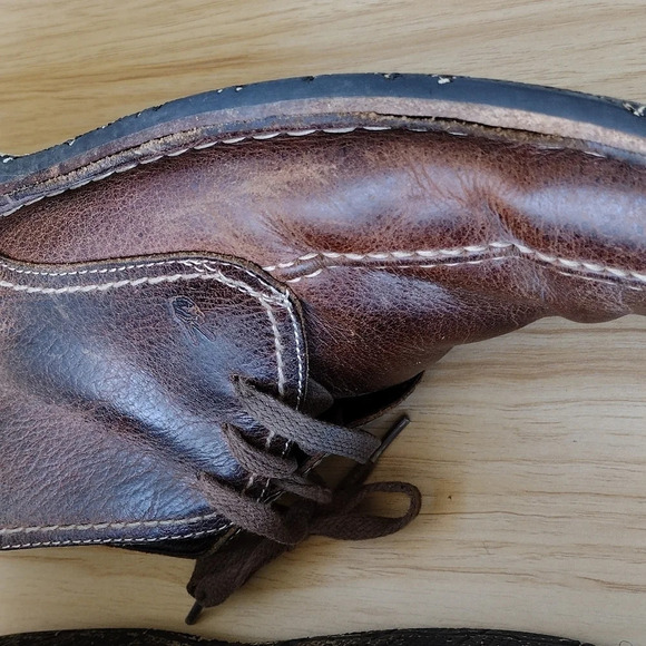 John Varvatos Brown Leather Chukka Boots Sz 9.5 Men\'s Moc Toe Sewn Flaws See Pic main image 5